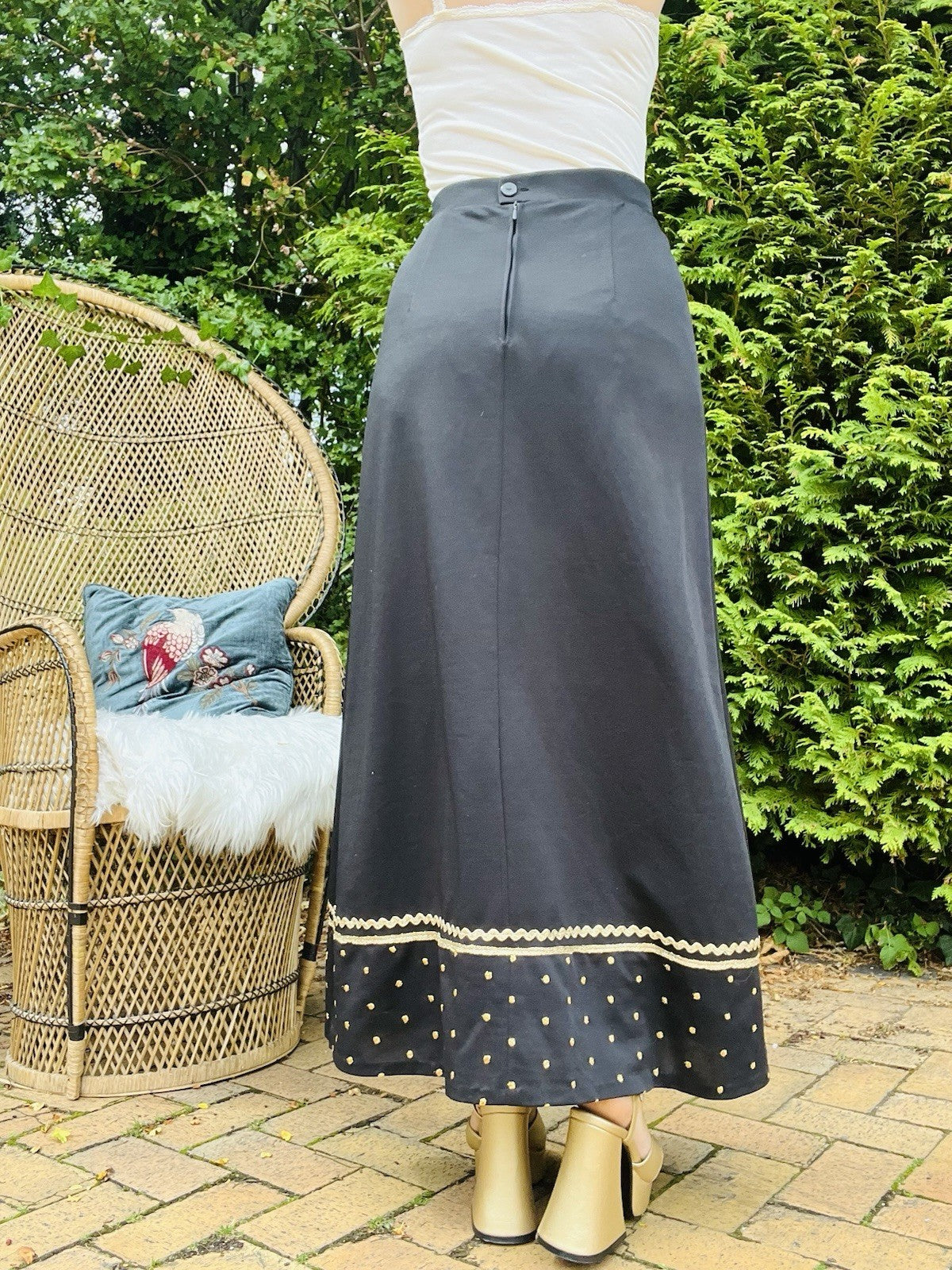Vintage 1970s Long Skirt High Waist Maxi Length Black With Gold Embroidery 10