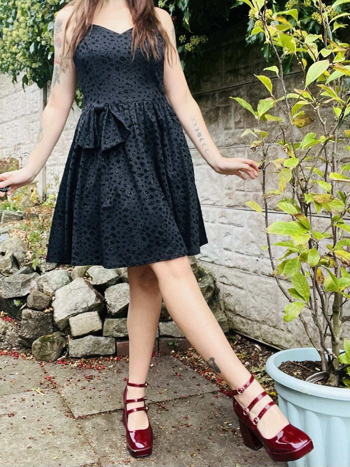 Vintage 1980s Party Dress Black Size 12 To 14 Retro 80s Sparkly Dress With Bow