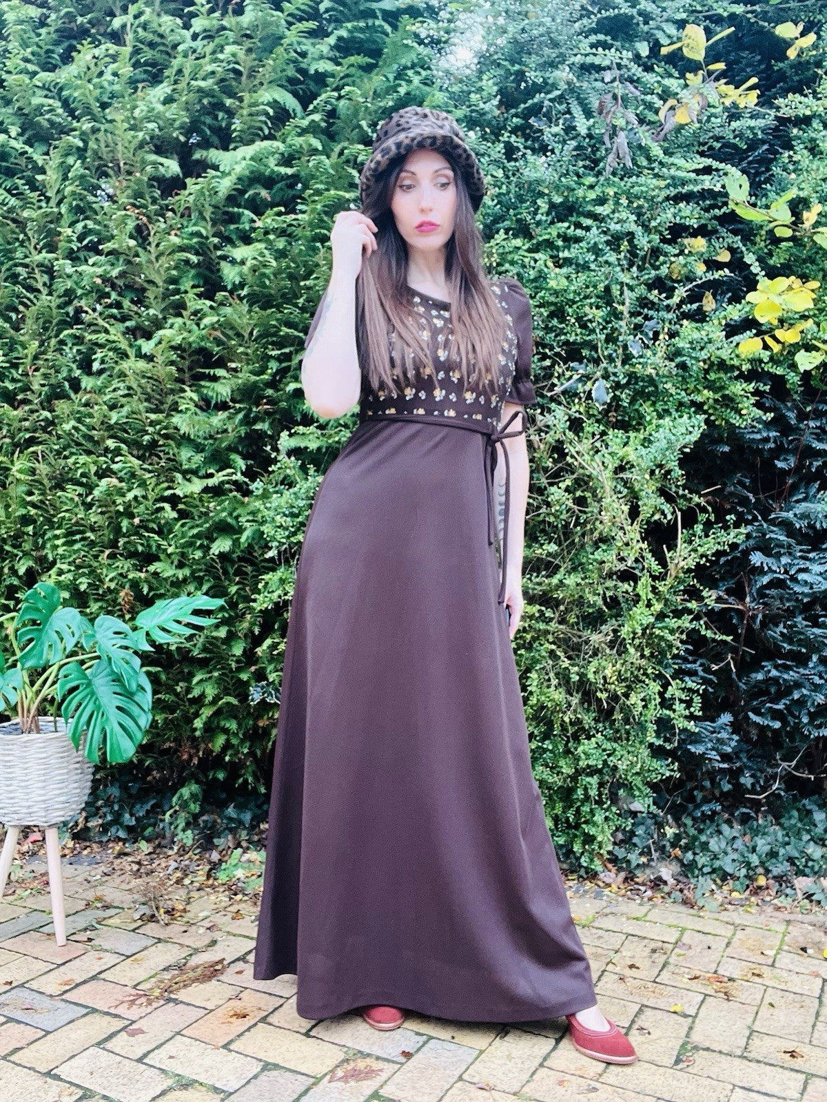 Vintage 60s Maxi Dress Size 10 Brown With Tie Waist And Retro Gold Detail