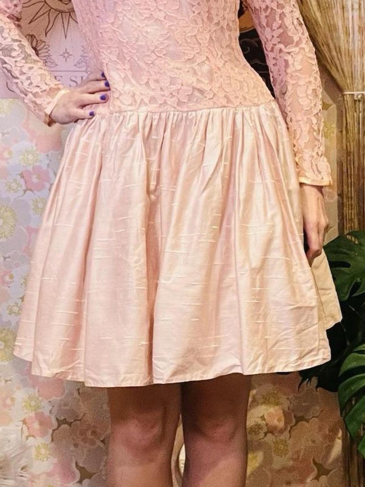 Vintage 1990s Prom Dress Short Lace Long Sleeve Corset Party Dress Pink Size 10