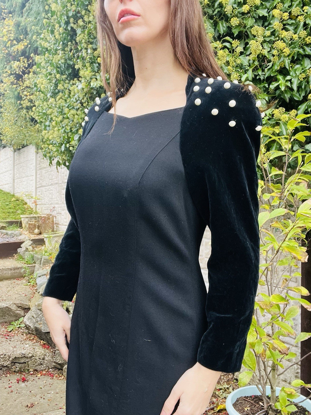 Vintage 1980s Cocktail Dress Black Size 12 Retro 80s Formal Velvet Beaded Sleeve