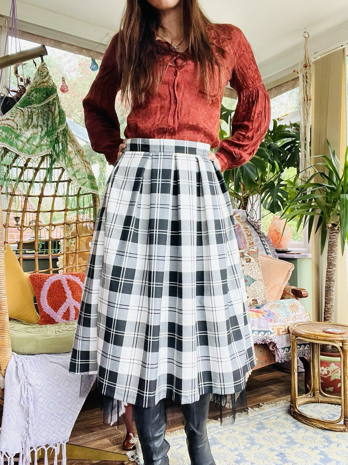 Vintage 1980s Plaid Skirt, Pleated Check Tartan Kilt Style Skirt Black White 14