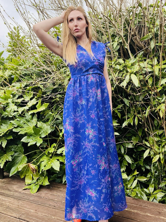 Vintage 1970s Maxi Dress Ditsy Cottage Floral Long Summer Dress Purple Size 10