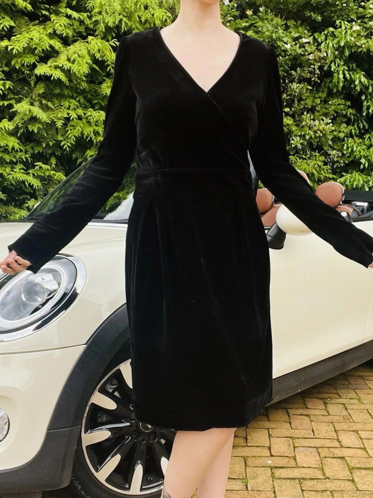 Vintage 1980s Velvet Dress Knee Length With Long Sleeves Black Size 10 to 12