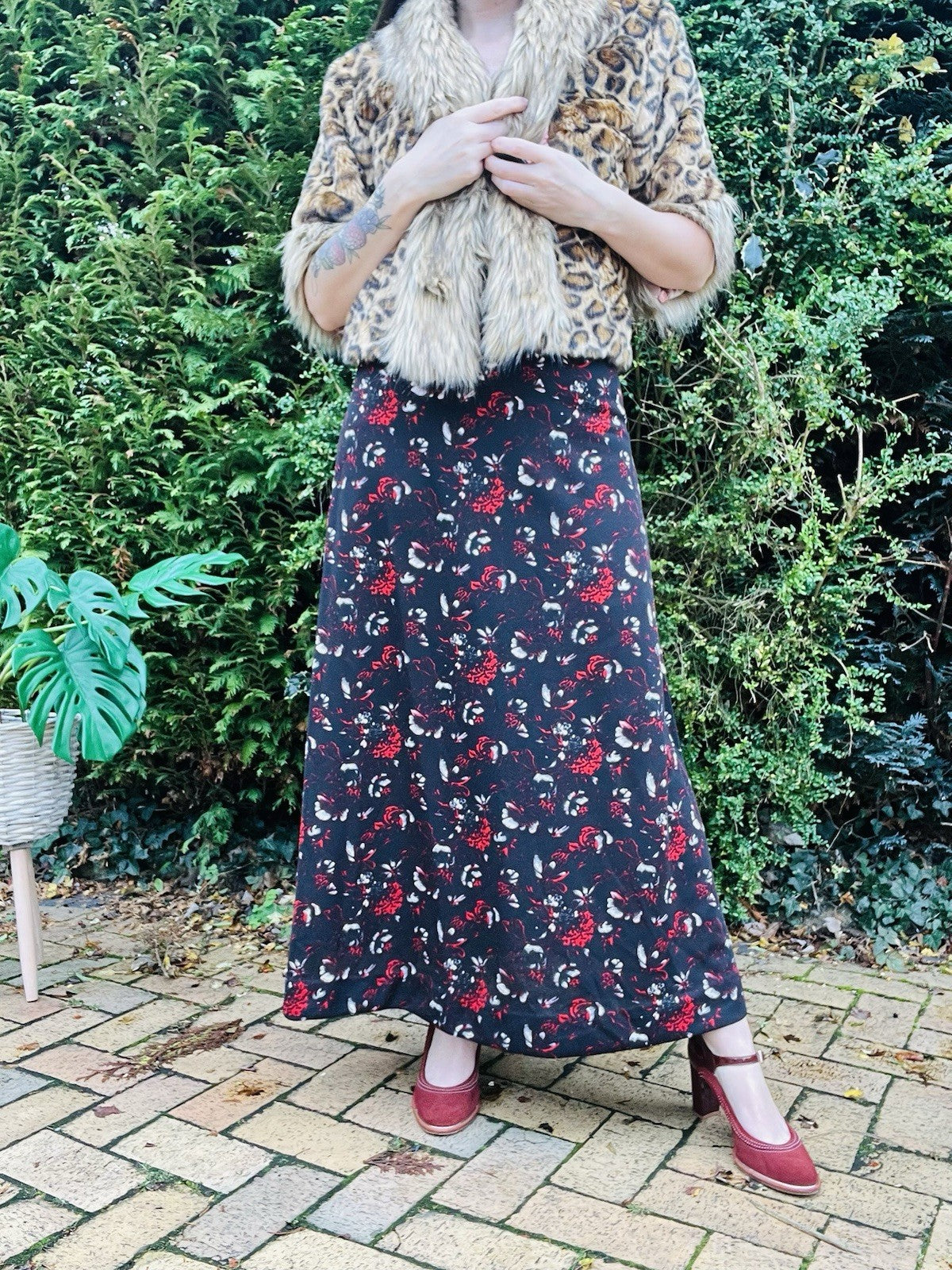Vintage 70s Maxi Skirt Floral Print LongLength High Waist Size 10