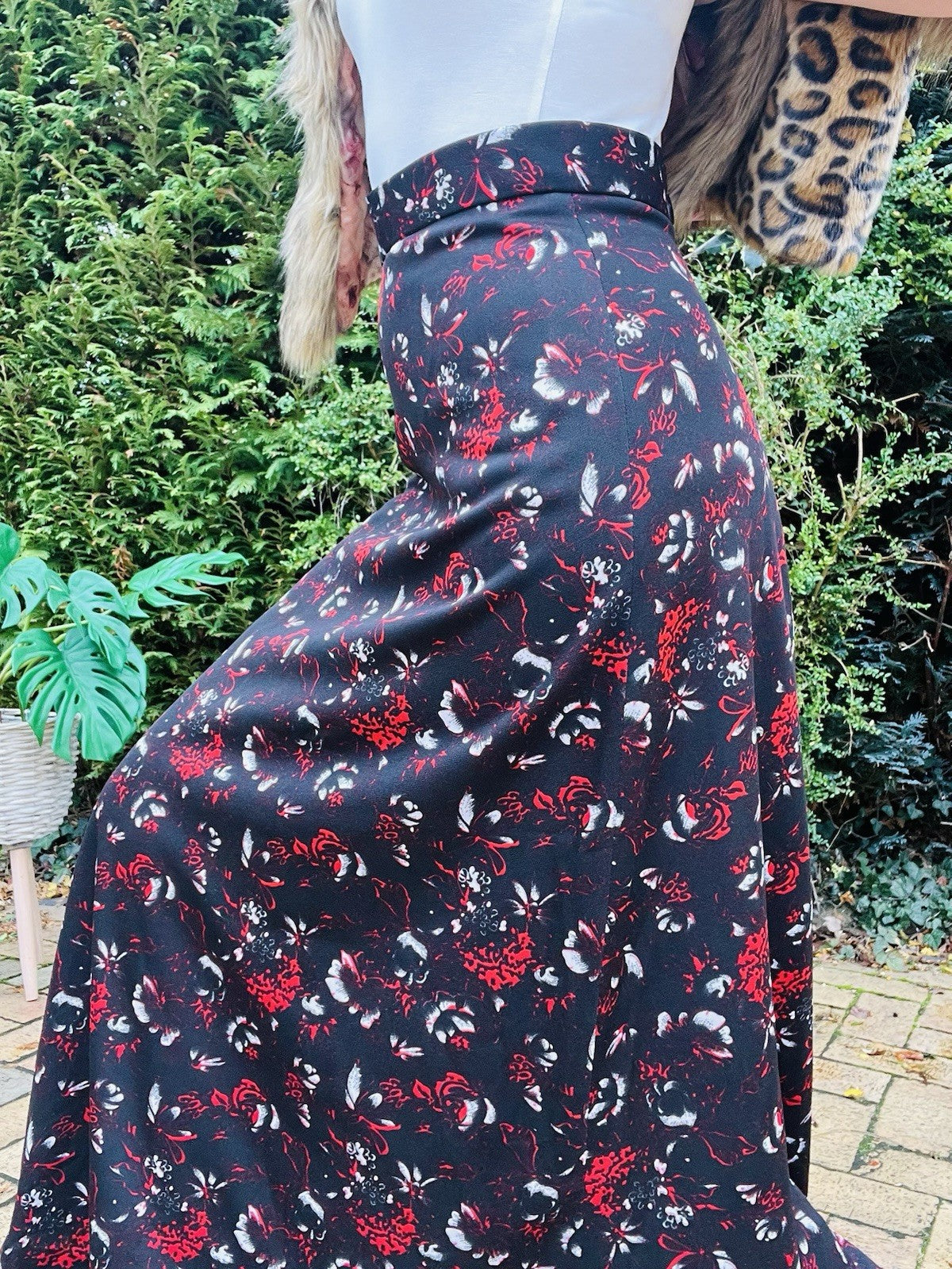 Vintage 70s Maxi Skirt Floral Print LongLength High Waist Size 10