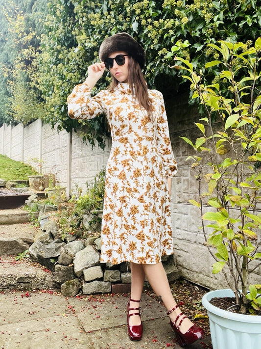 Vintage 1970s Polo Dress Size 12 Long Sleeve High Neck Jumper Dress Cream Orange