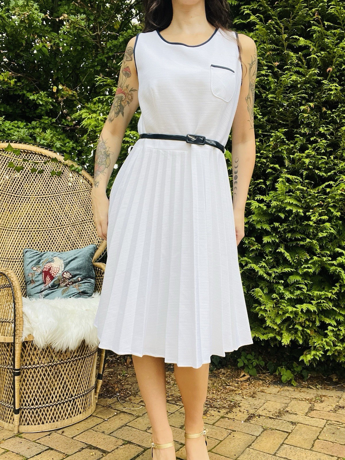 Vintage 1980s Summer Dress White Pleated Tennis Dress With Belt Midi Length 14