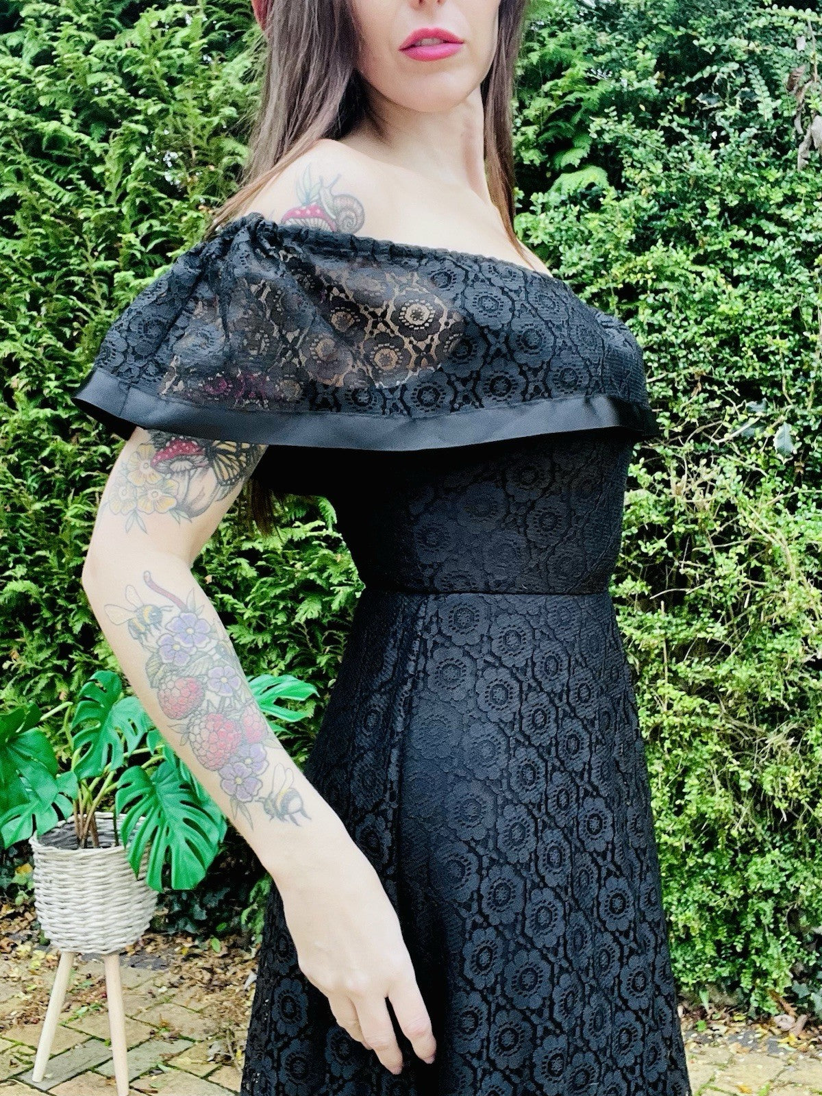 Vintage 70s maxi dress Black Size 8 by C&A Bardot Off Shoulder Whimsigoth Lace