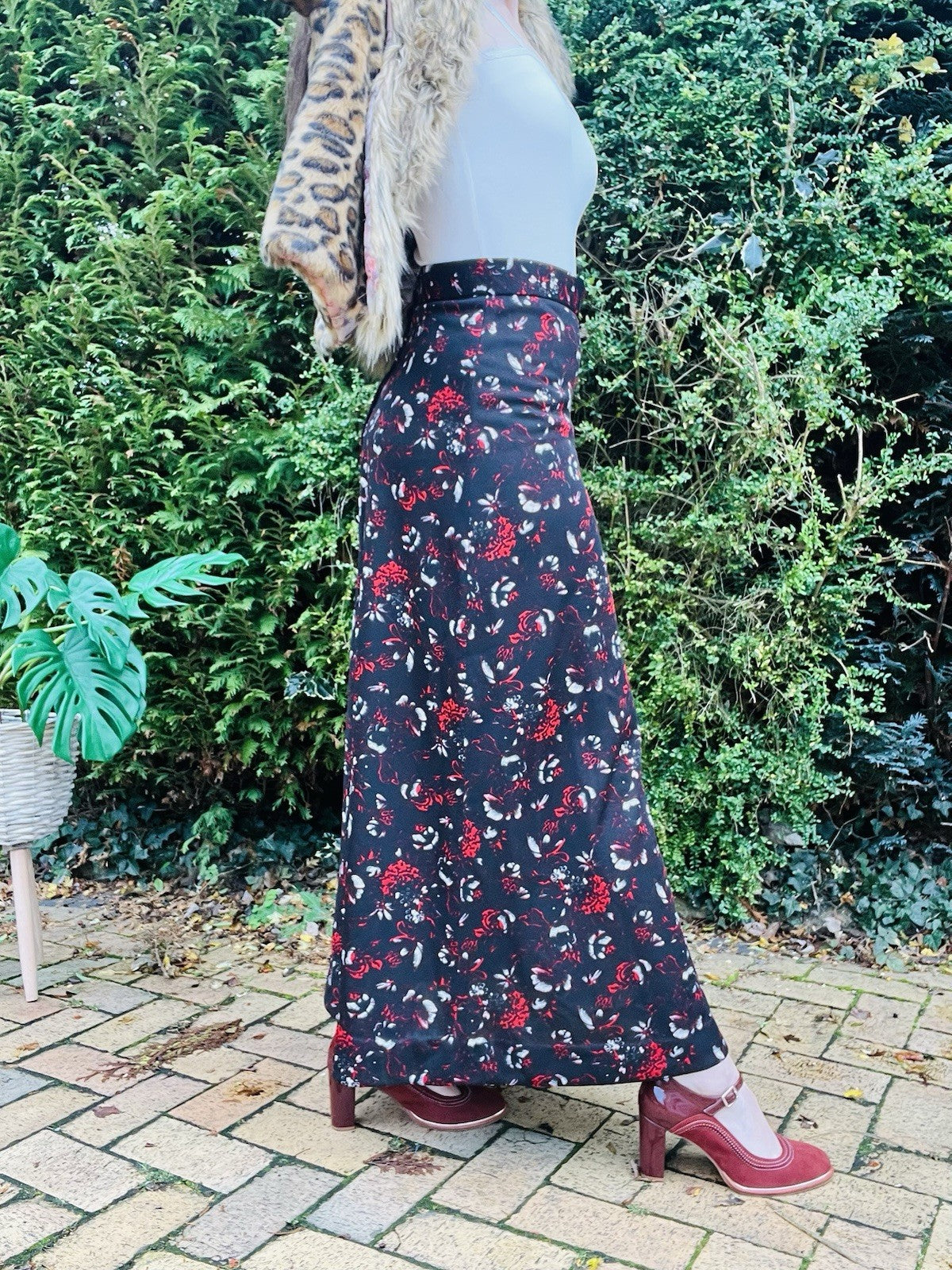 Vintage 70s Maxi Skirt Floral Print LongLength High Waist Size 10