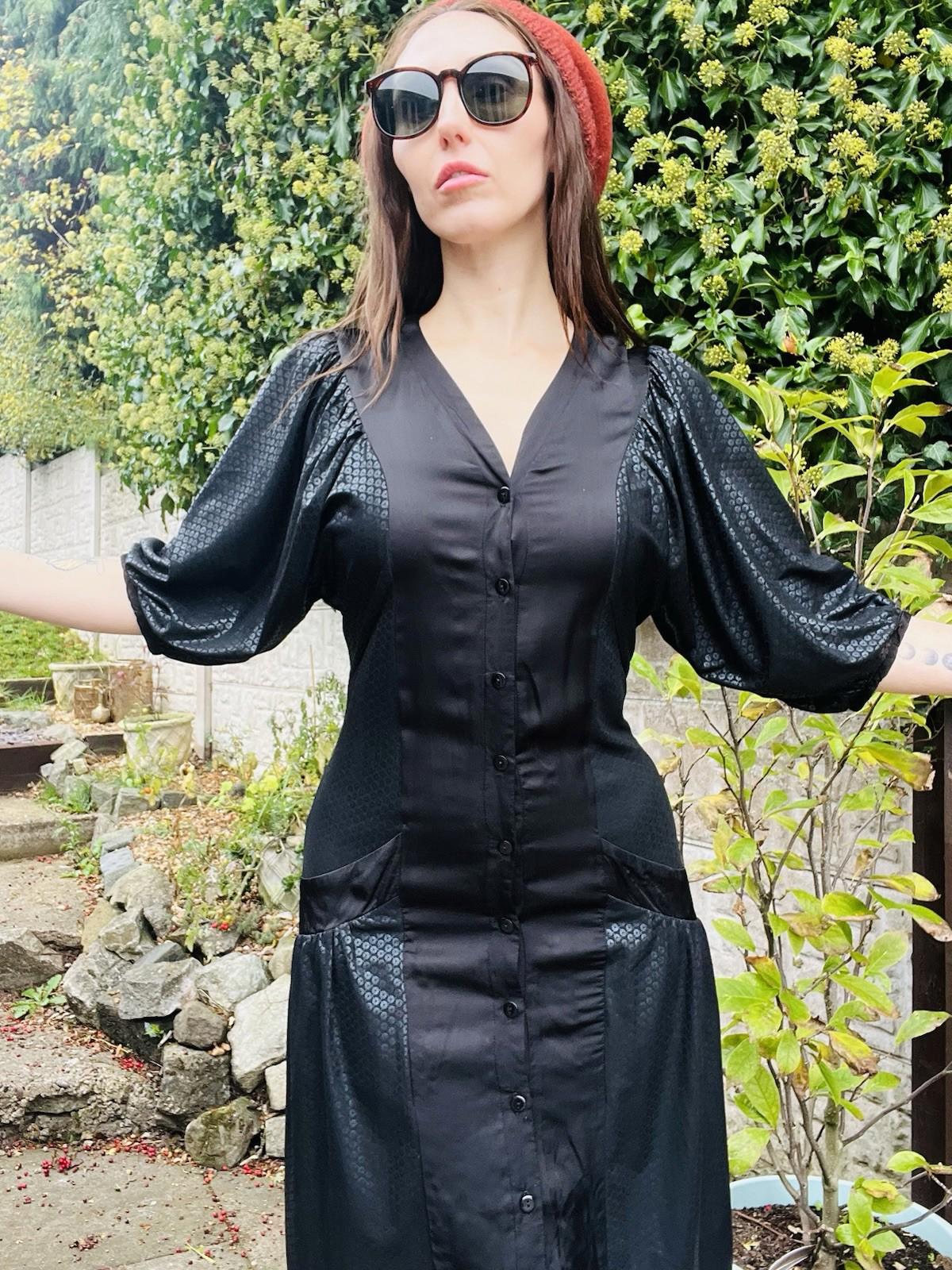 Vintage 1980s Party Dress Black Size 8 to 10 Dropped Waist Puff Sleeves