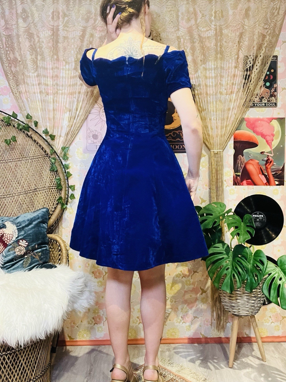 Vintage 1990s Party Dress Velvet Scallop Off Shoulder Neck A Line Fit Purple 10