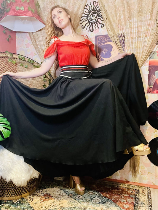 Vintage 1980s Maxi Dress Long Peasant Boho Frilly Dress With Belt Red Black 10