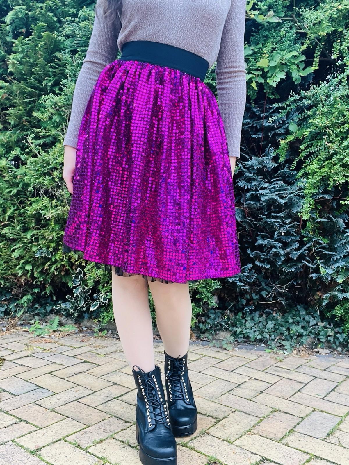 Vintage 1980s Party Skirt Sparkly Sequin With Tulle Lining And Cinched Waist 8