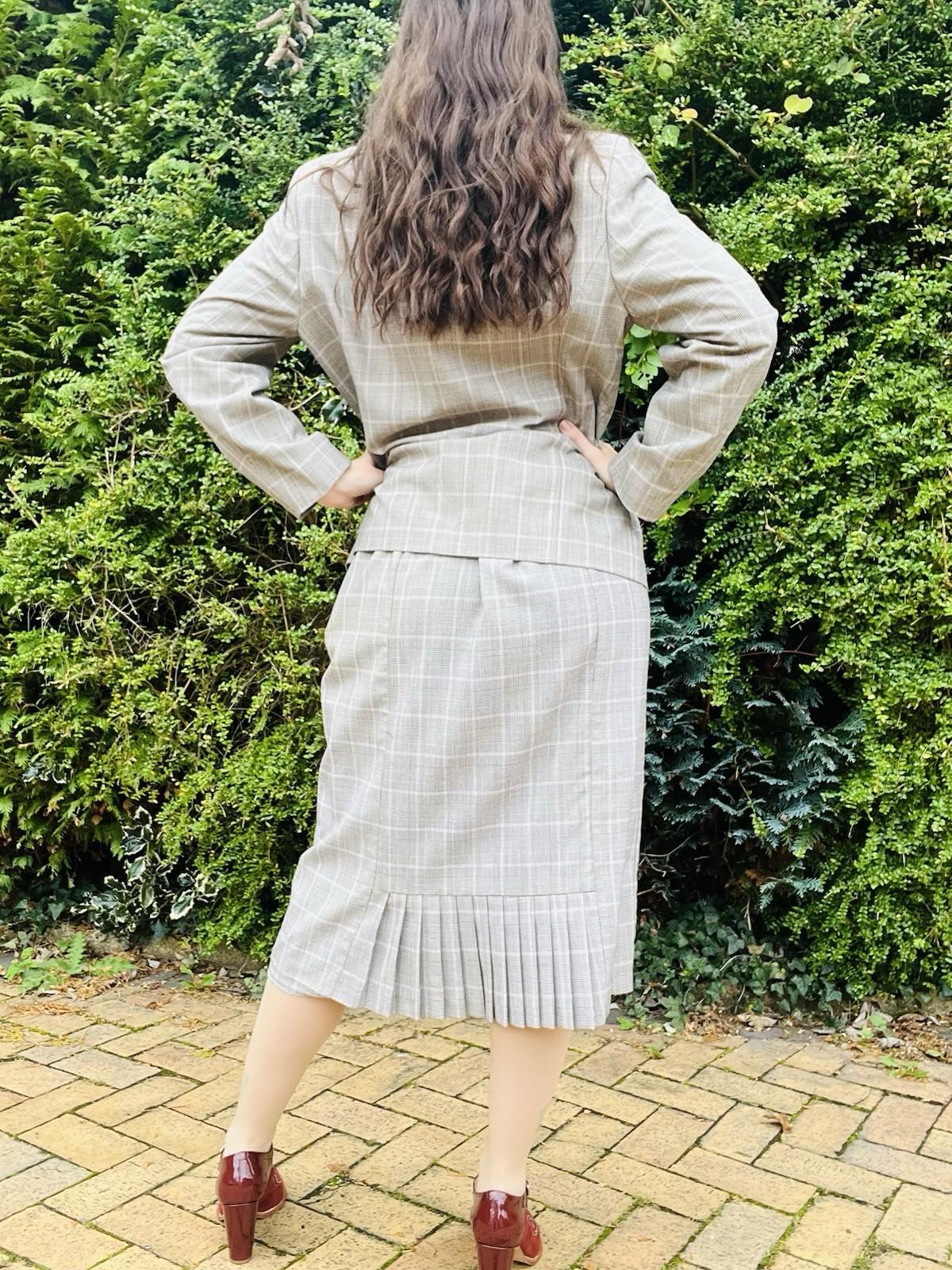 Vintage 1970s Tailored Suit By Slimma 2 Piece Skirt and Blazer Tartan Plaid 14
