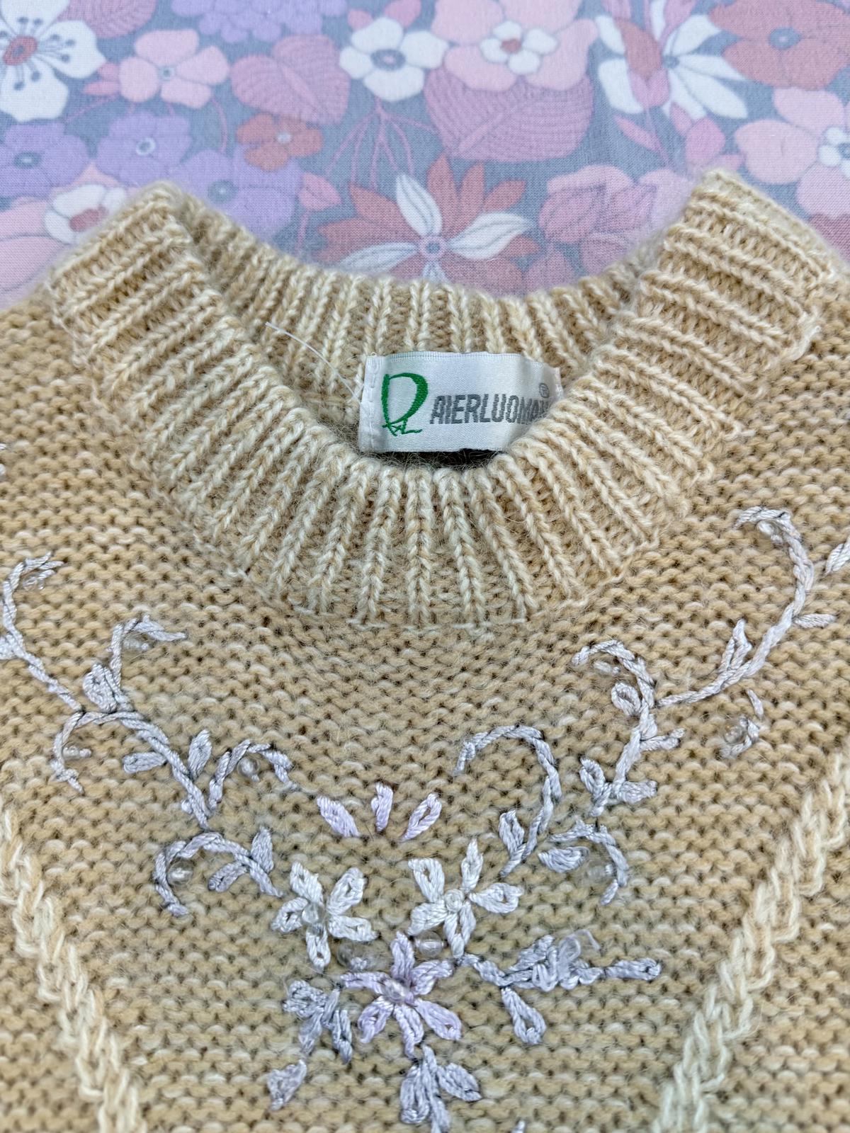 Vintage 1990s Knit Jumper Beige Knitted Sweater floral Embroidered  12 to 14
