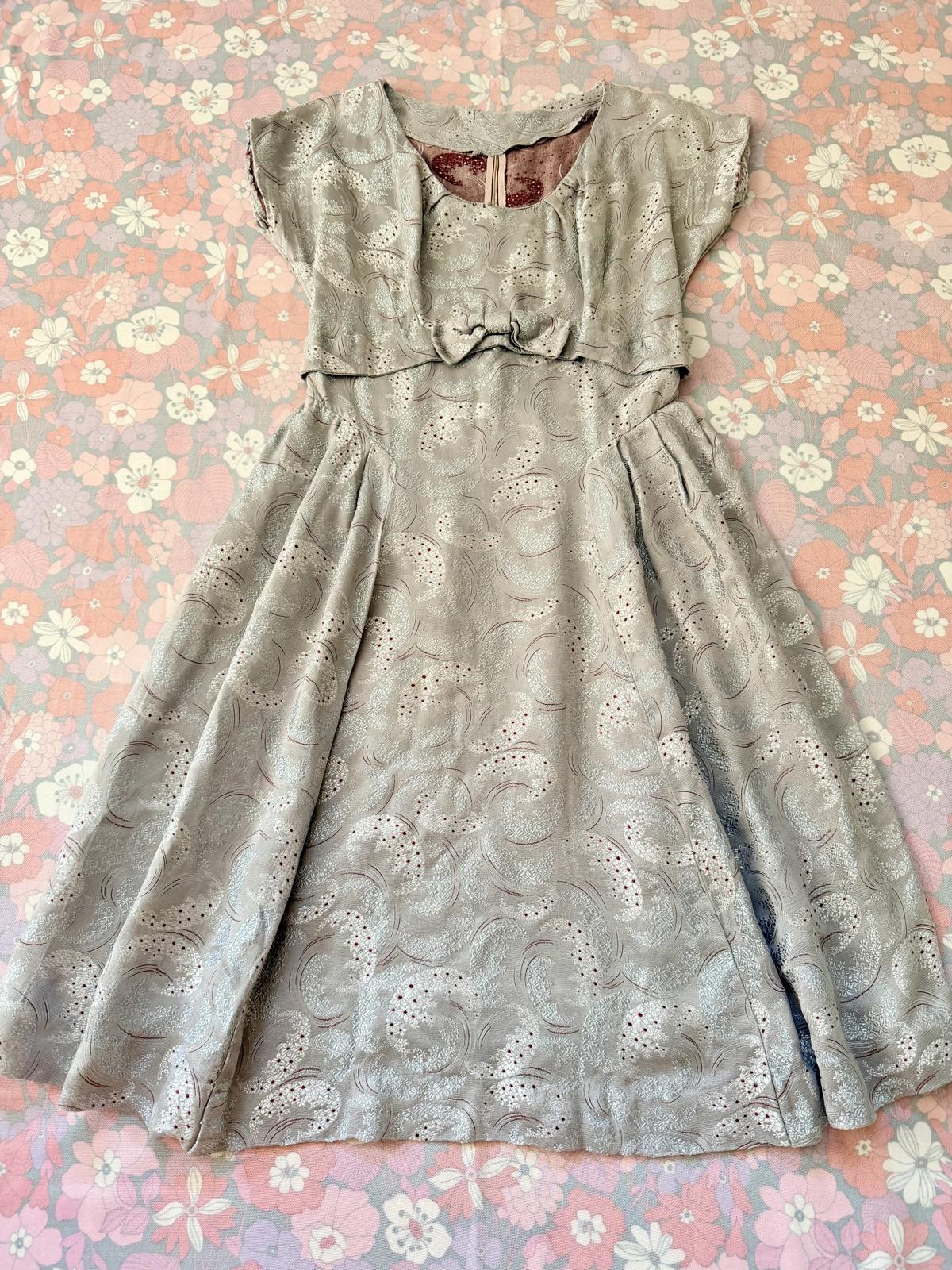 Vintage 1950s Silk Dress Grey Embroidered Dress with Bow Detail Size 8 to 10