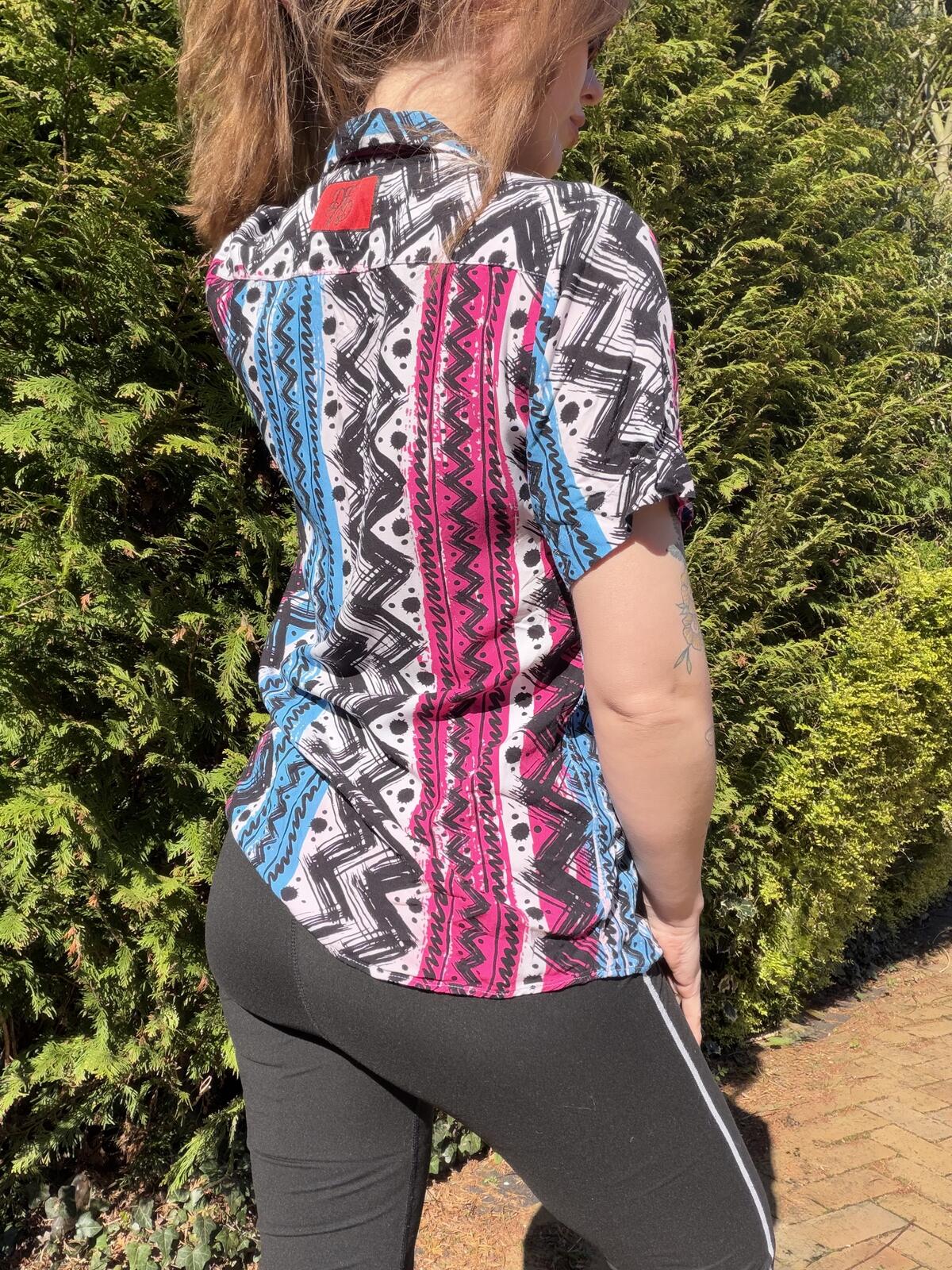 Short Sleeve Retro Shirt Button Up Blouse with Geometric Pattern size 12