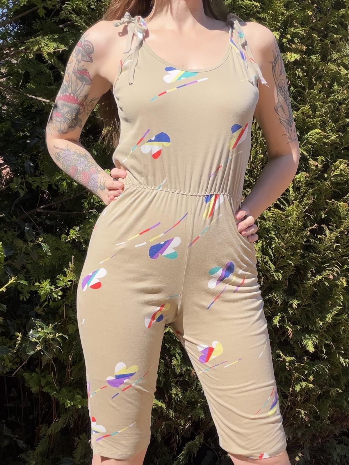 Vintage 1980s Playsuit Beige Sleeveless Abstract Cotton Jumpsuit Size 10 to 12