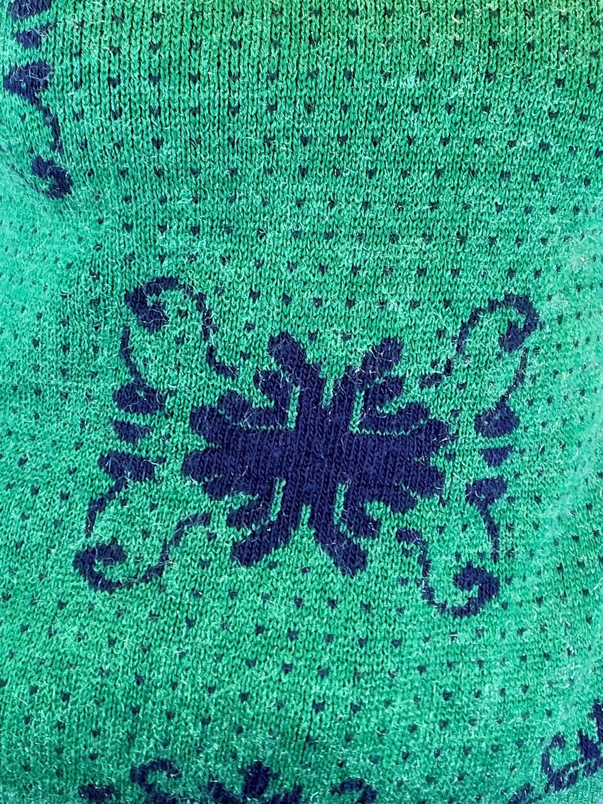 Vintage 1980s Green Jumper Pullover Sweater with Retro Blue Pattern Size 14
