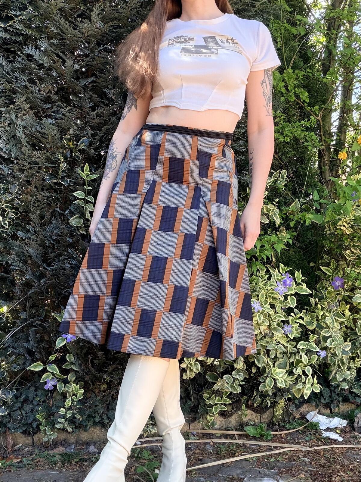 Vintage 1980s Retro Skirt Geometric Pattern Pleated Midi Skirt Size 19