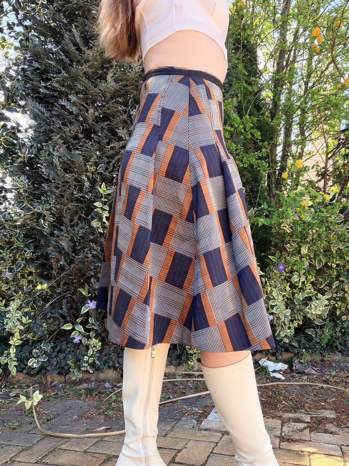 Vintage 1980s Retro Skirt Geometric Pattern Pleated Midi Skirt Size 19