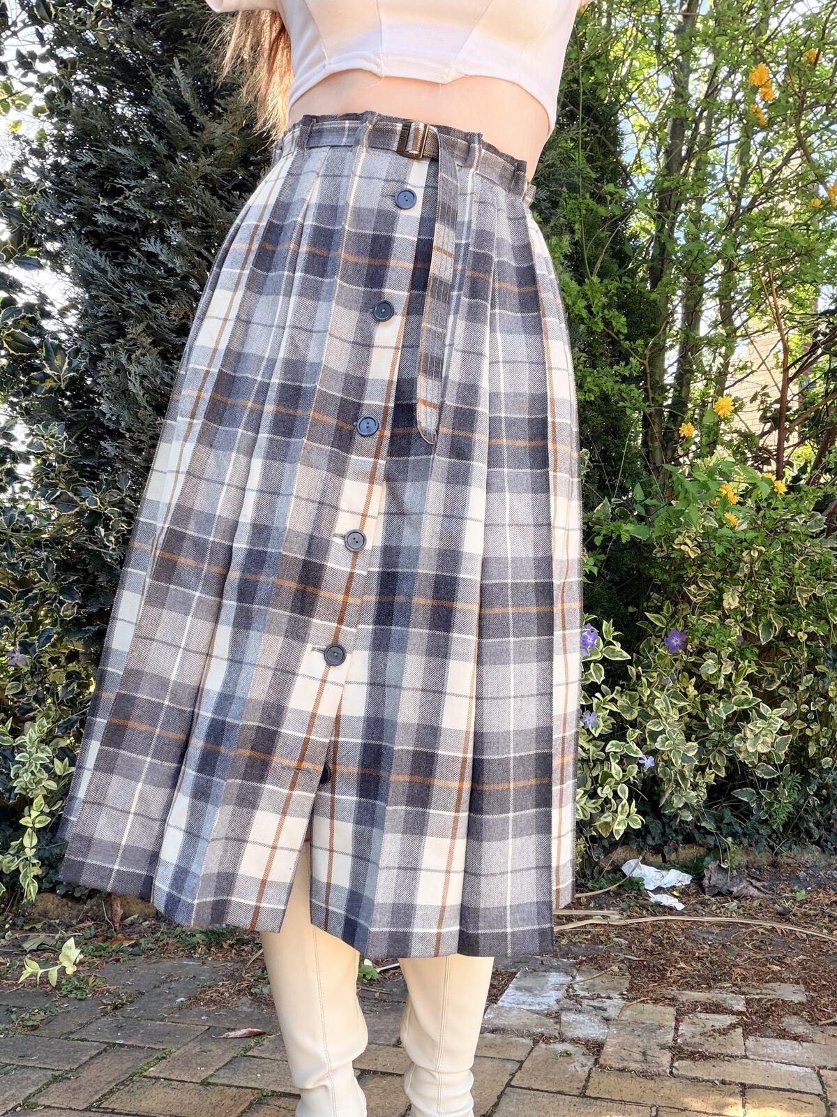 Vintage 1970s Tartan Skirt Midi Wool Buttoned Plaid with Belt Size 12 to 16
