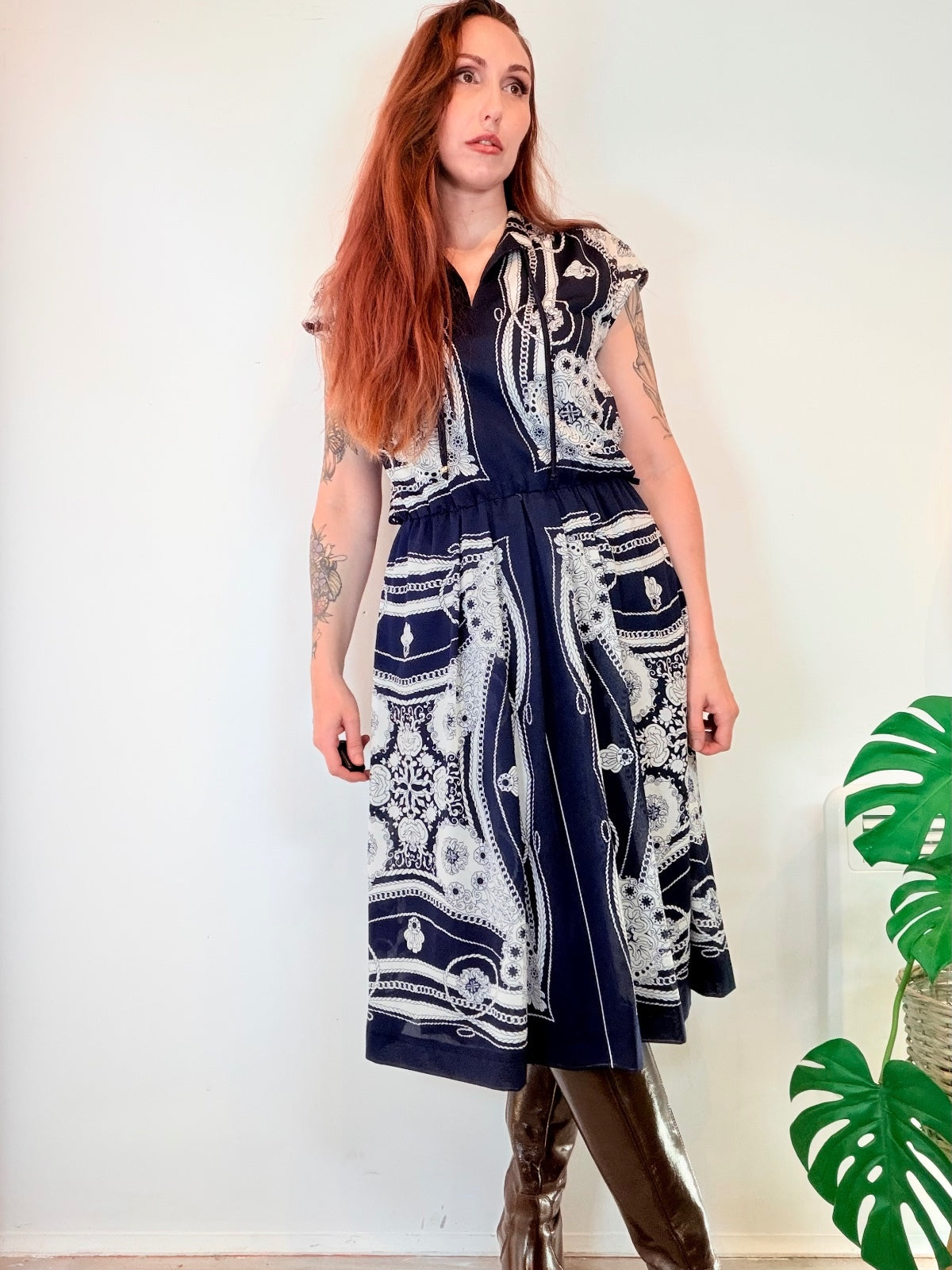 Vintage 1980s Midi Dress Navy and White Patterned with Cap Sleeves size 12