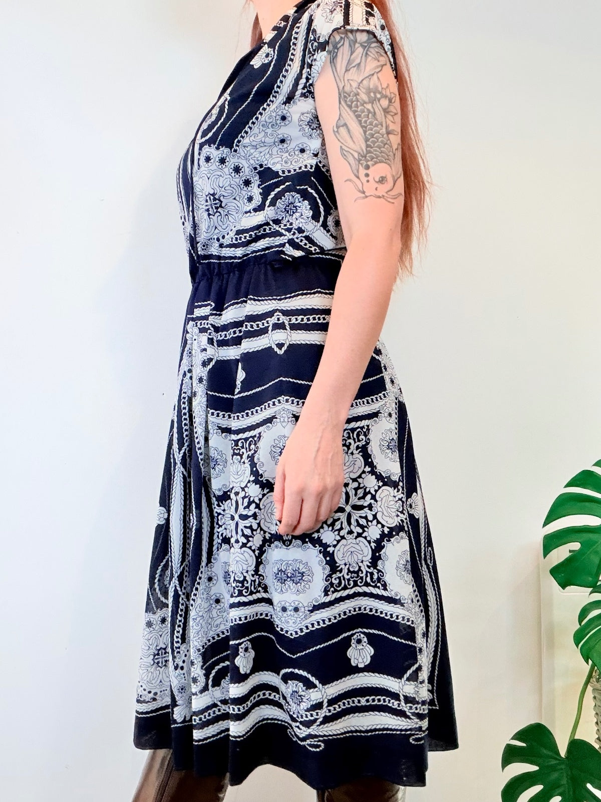 Vintage 1980s Midi Dress Navy and White Patterned with Cap Sleeves size 12