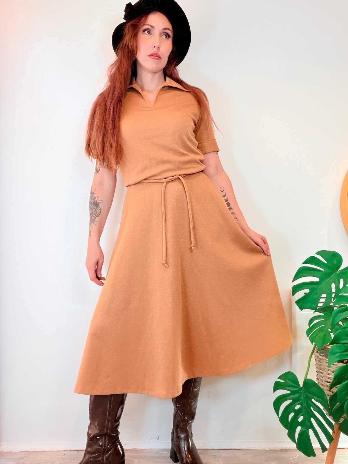 Vintage 1960s Midi Dress with Collar and Tie Waist Size 10