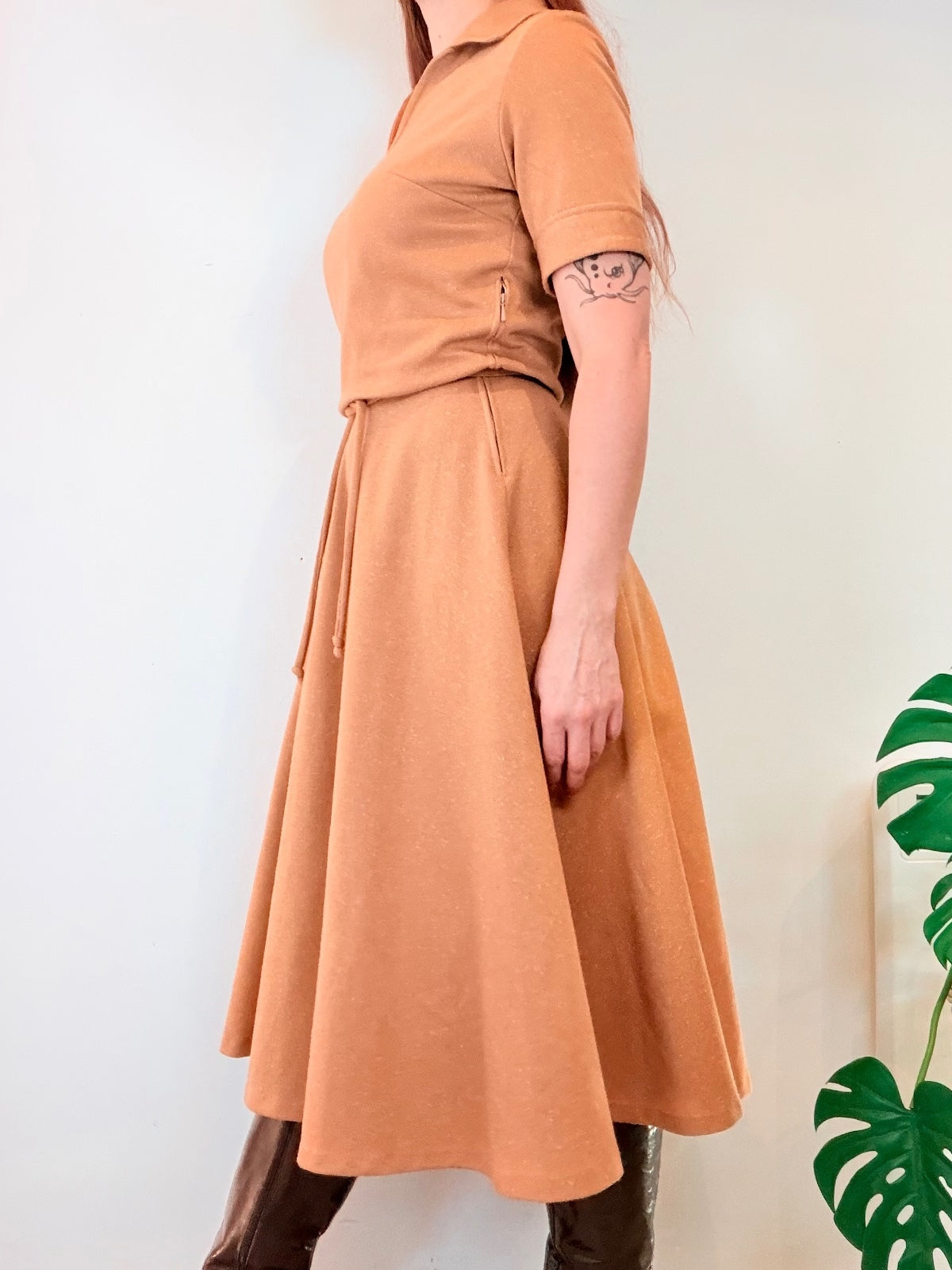 Vintage 1960s Midi Dress with Collar and Tie Waist Size 10