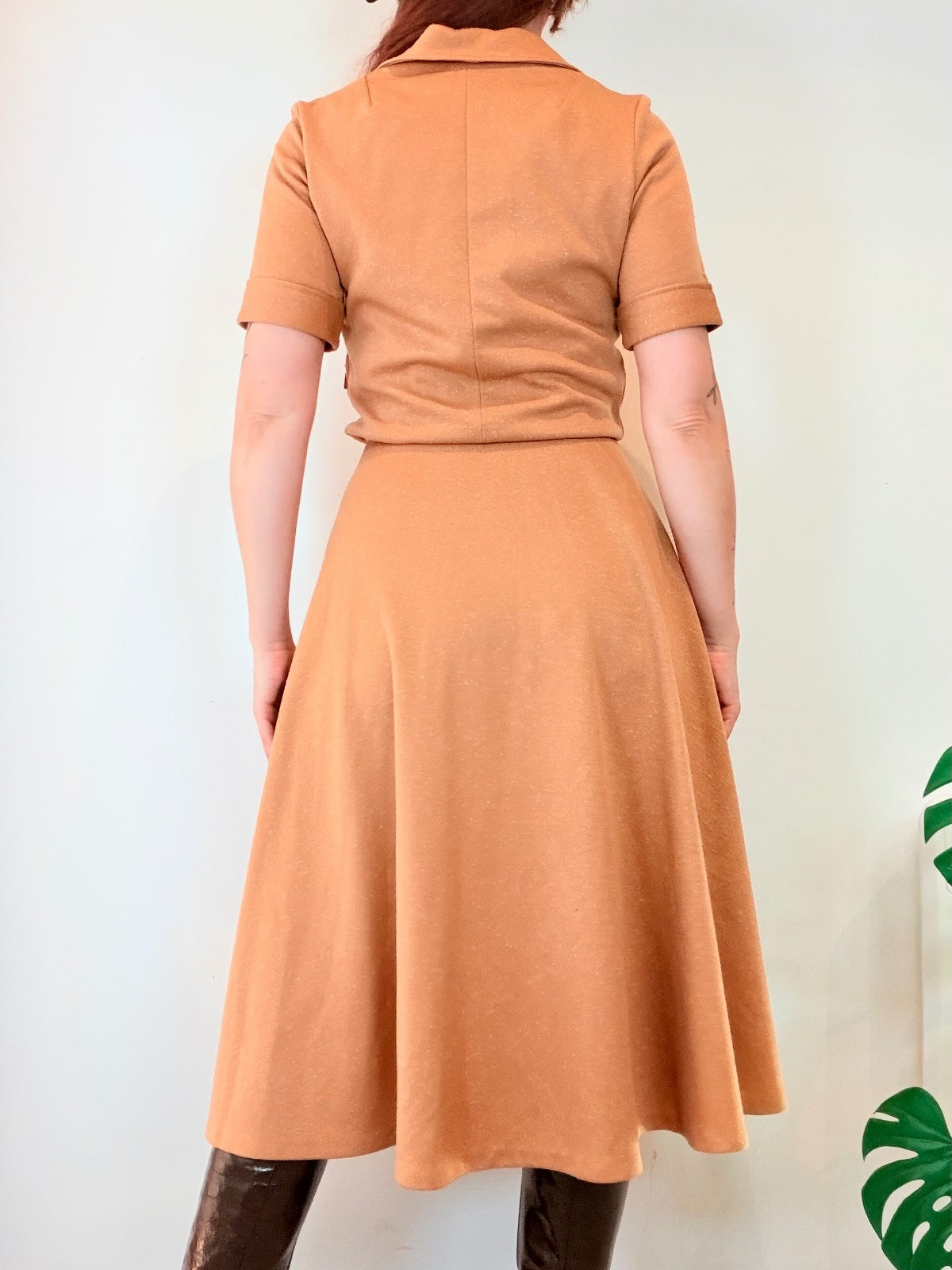 Vintage 1960s Midi Dress with Collar and Tie Waist Size 10
