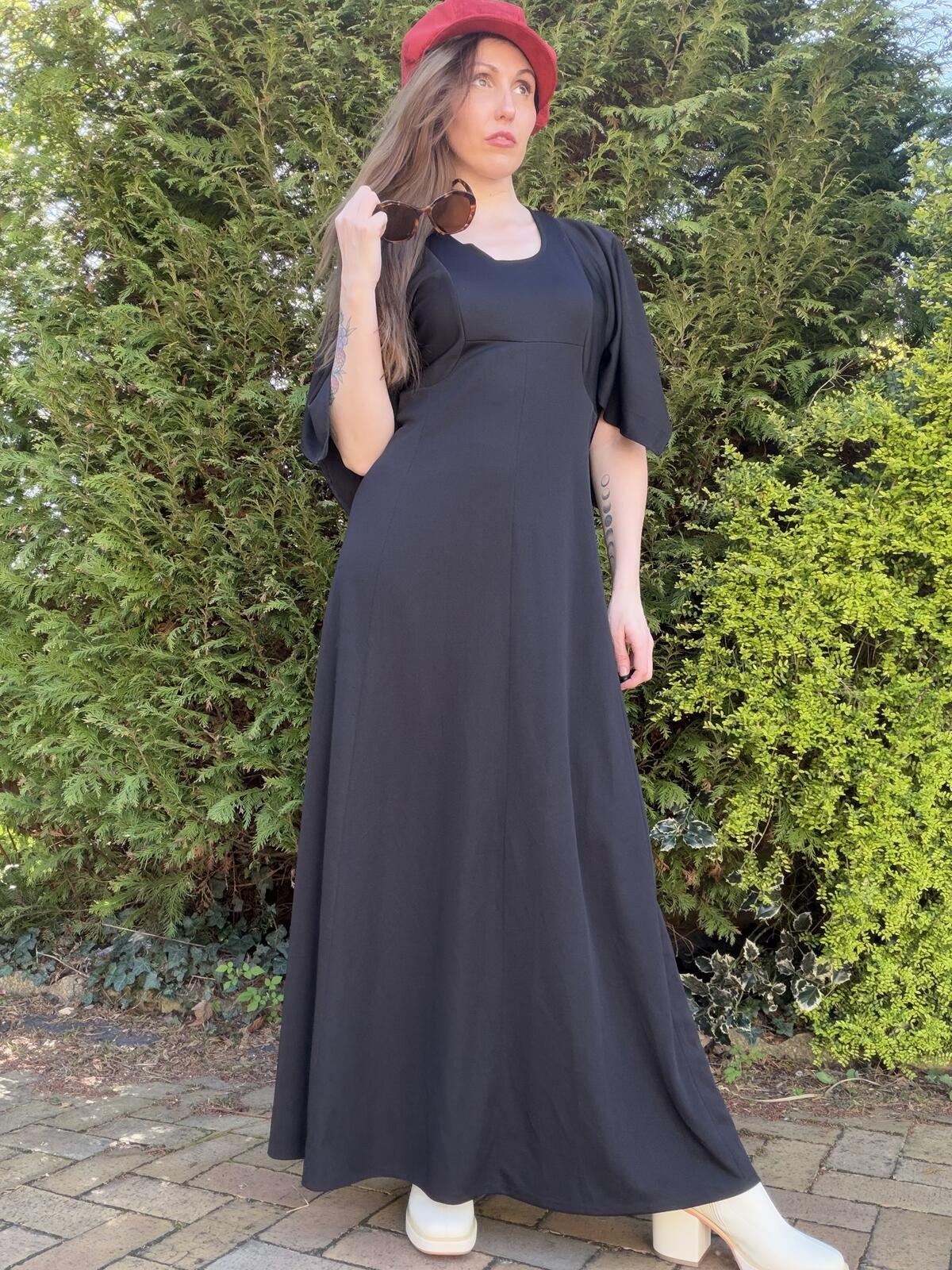 Vintage 1970s Maxi Dress Black size 12 Long Whimsigoth Style with flared Sleeves