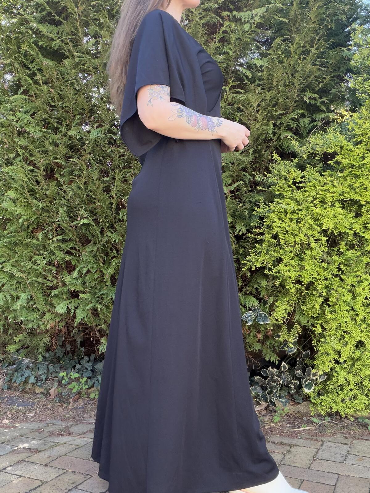 Vintage 1970s Maxi Dress Black size 12 Long Whimsigoth Style with flared Sleeves