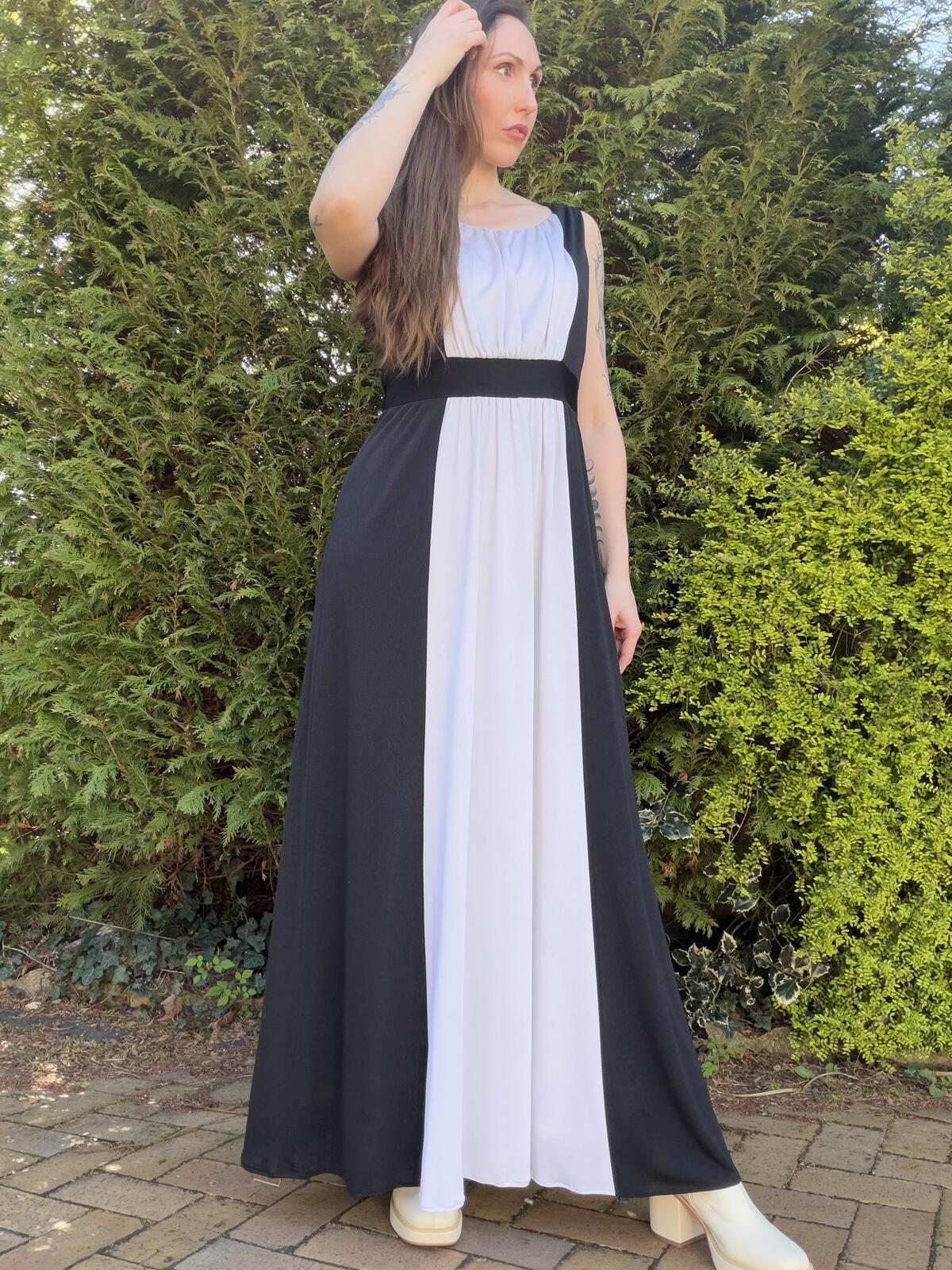 Vintage 1980s Cocktail Dress Size 12 Black and White Long Maxi Dress