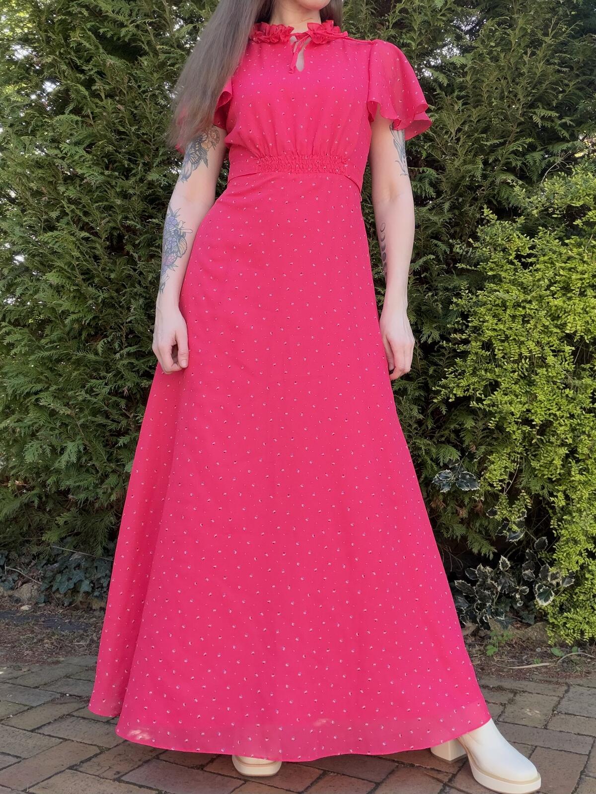 Vintage 1970s Pink Maxi Dress with Ruffle Neck and Flared Sleeves size 8