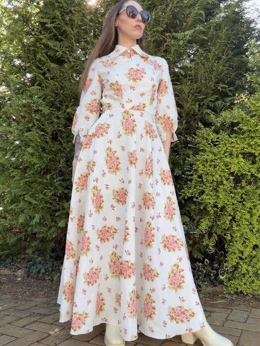 Vintage 1960s Maxi Dress Size 10 Floral long Sleeves and Collar