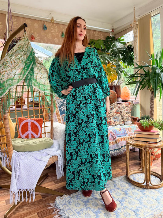 Vintage 1980s maxi dress Green size 18 Floral with puff sleeves and Belt