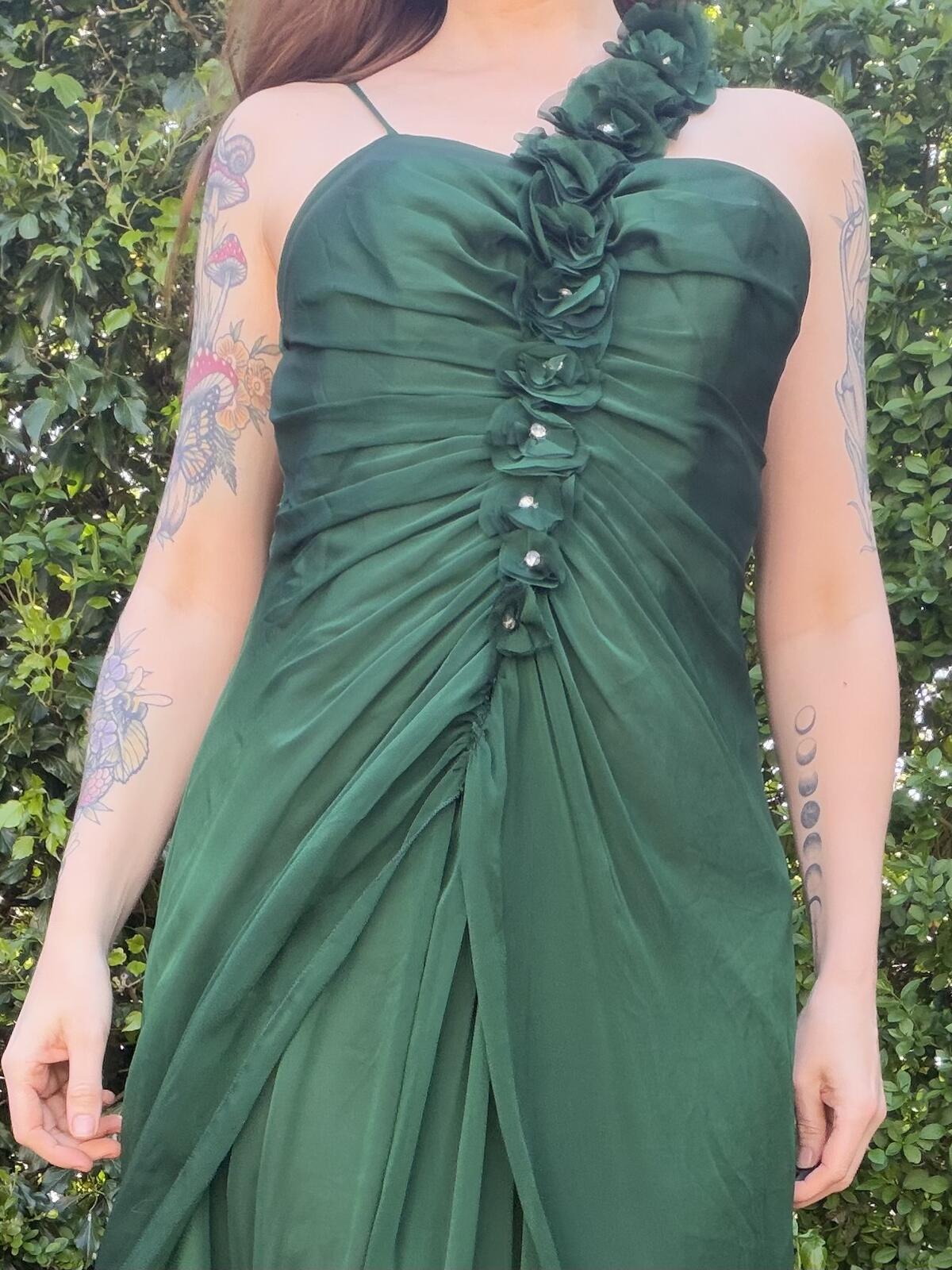 Fairycore Green Prom Dress Evening Gown with Floral Detail Size 14 by Aladen