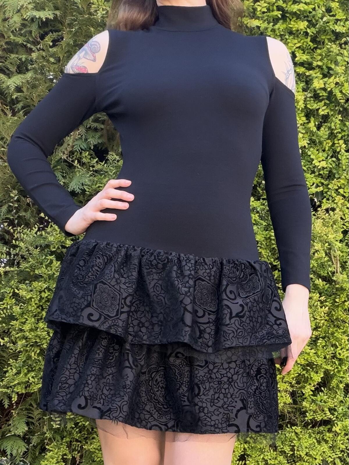 Vintage 1980s Party Dress Black Cold Shoulder Dress with Ruffle Skirt Size 8 10