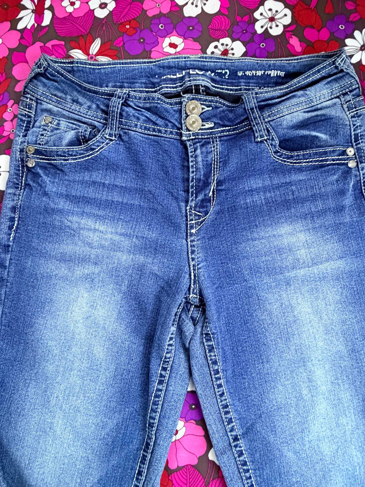 Vintage Y2K WILDFLOWER Jeans Blue Bootcut with Embroidered Pockets 12 W30 L32