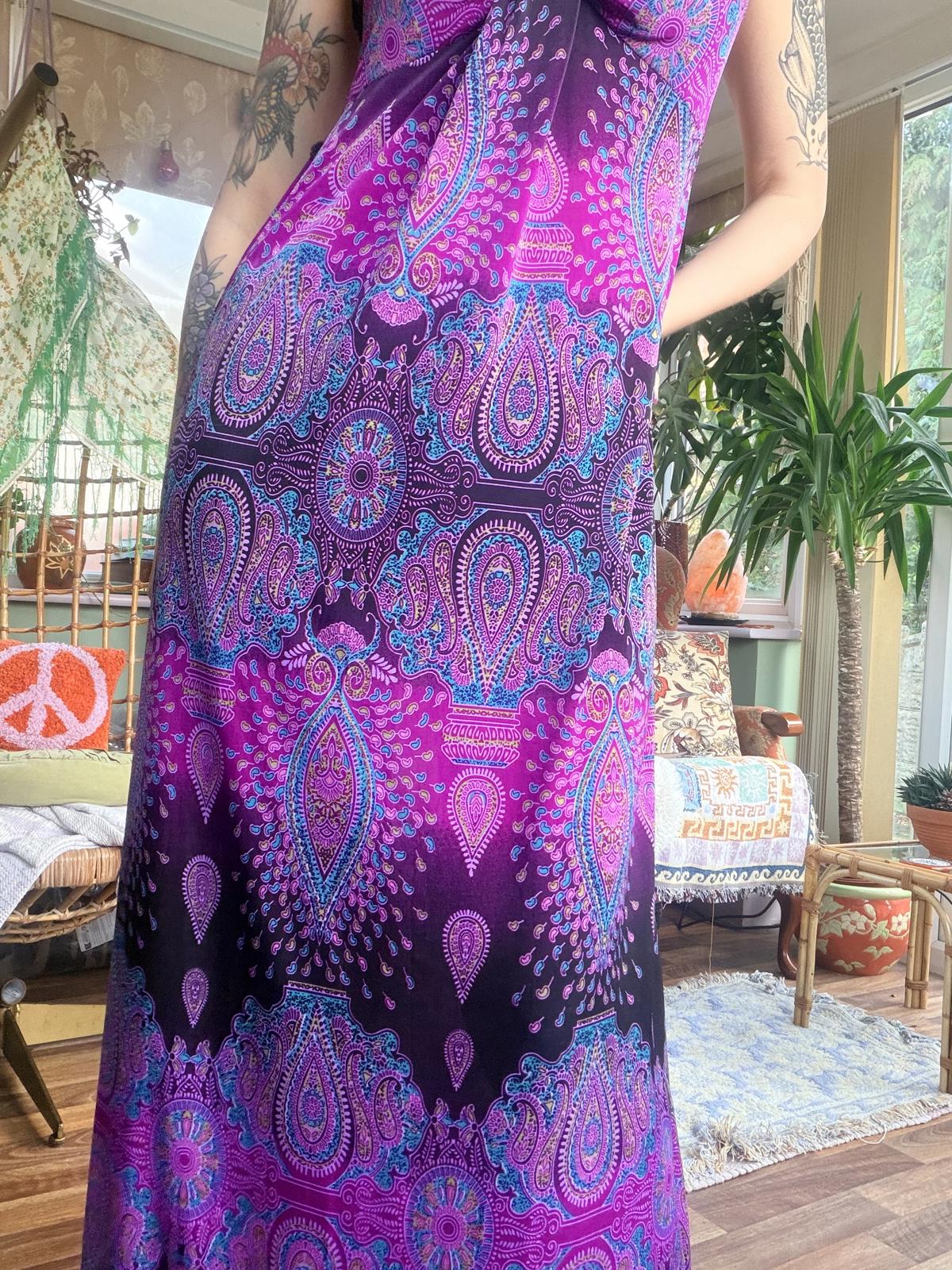 Summer Paisley Maxi Dress purple size 10 12 boho hippie long festival outfit