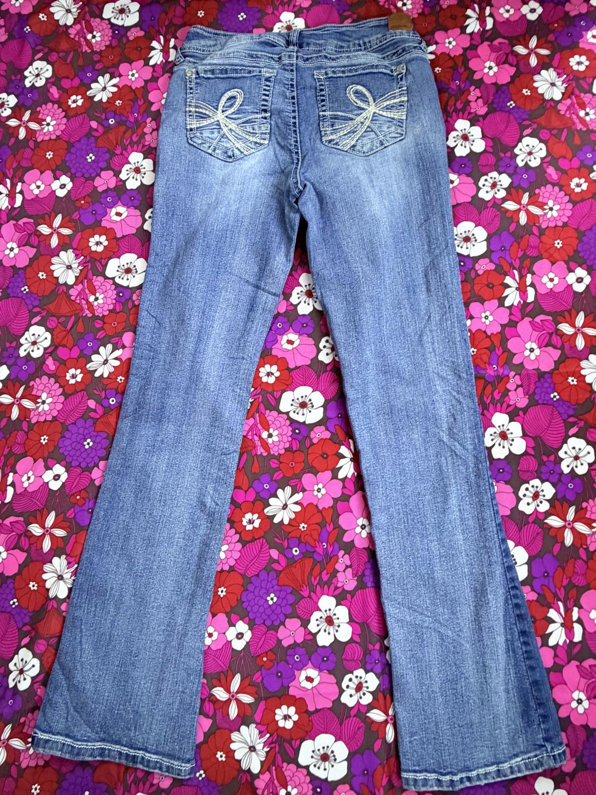 Vintage Y2K WILDFLOWER Jeans Blue Bootcut with Embroidered Pockets 12 W30 L32
