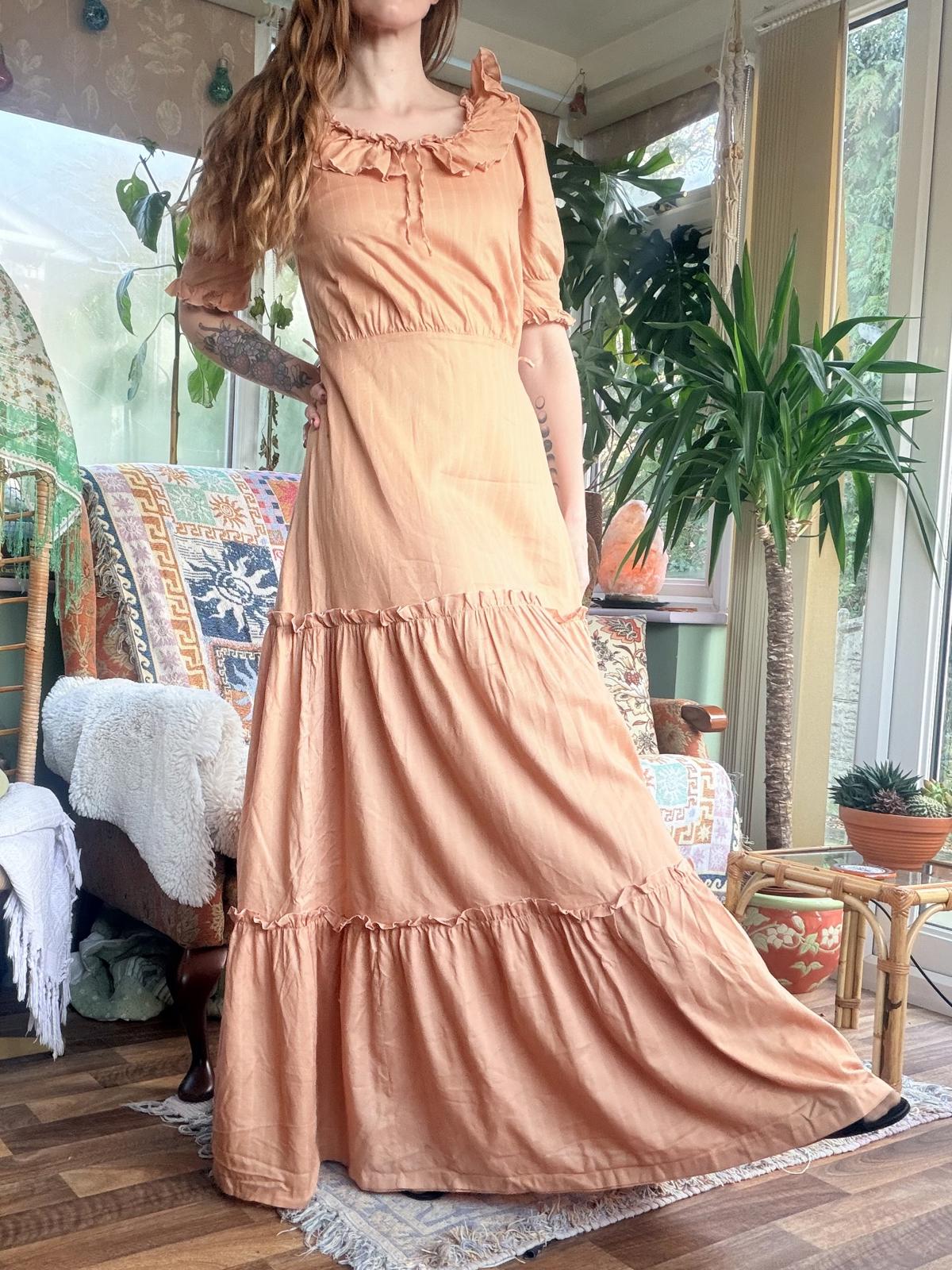 Vintage 70s prairie Dress 12 by Weise Festmoden Peach tiered maxi ruffle collar