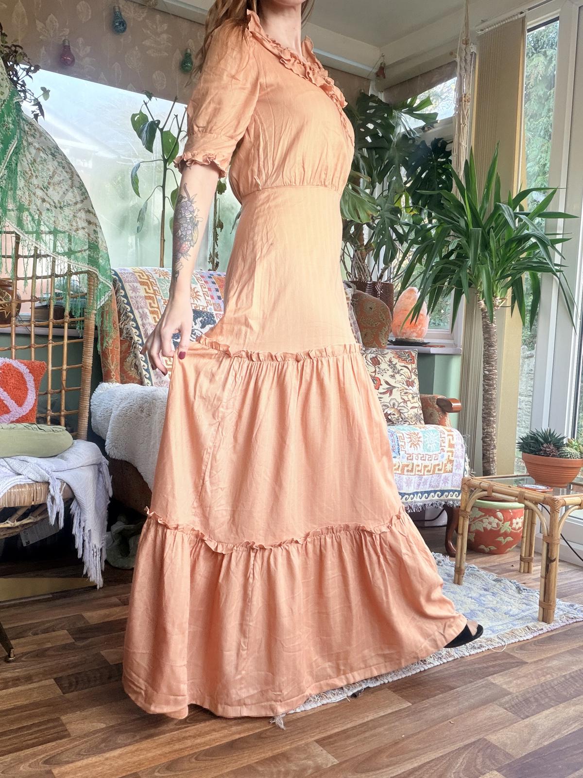 Vintage 70s prairie Dress 12 by Weise Festmoden Peach tiered maxi ruffle collar