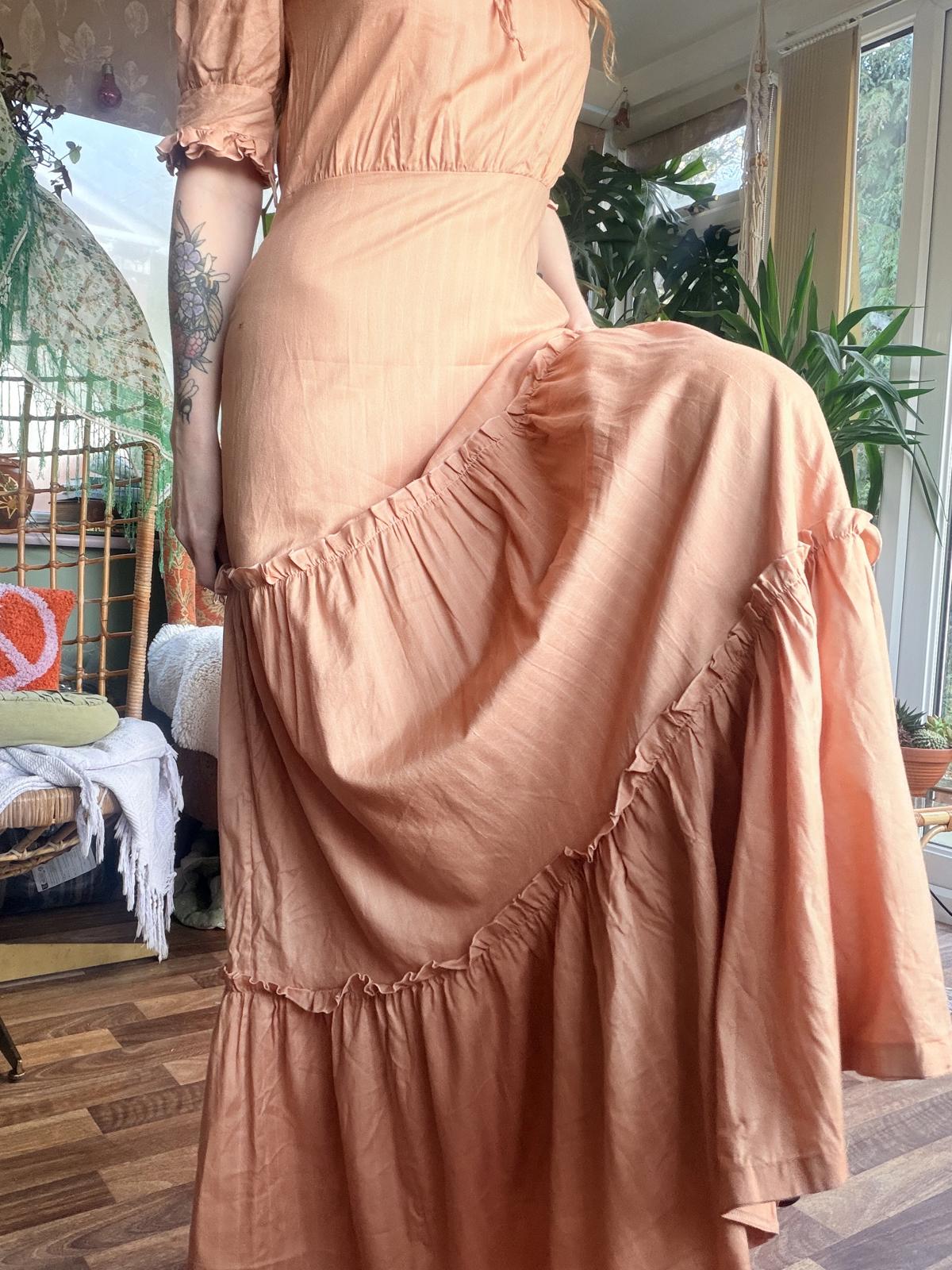 Vintage 70s prairie Dress 12 by Weise Festmoden Peach tiered maxi ruffle collar