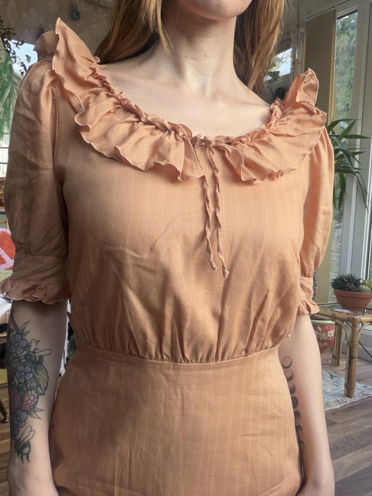 Vintage 70s prairie Dress 12 by Weise Festmoden Peach tiered maxi ruffle collar