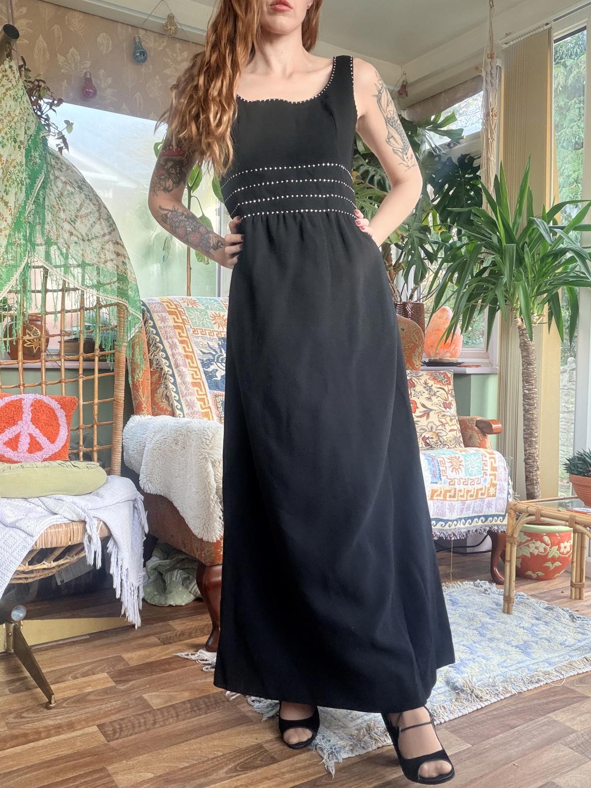 Vintage 1970s maxi dress black size 14 by Quinny retro wool Embellished Waist