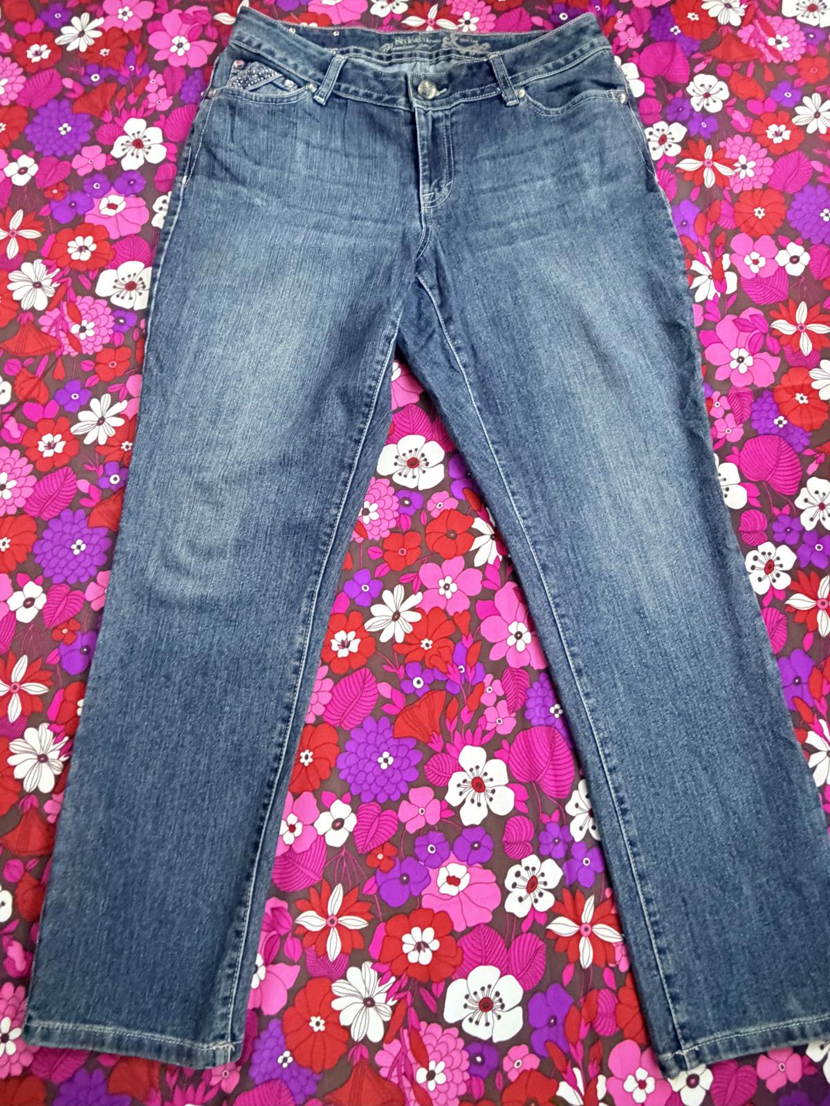 Vintage Y2k straight leg Jeans with Studded Pocket Detail petite size 14 W32 L28