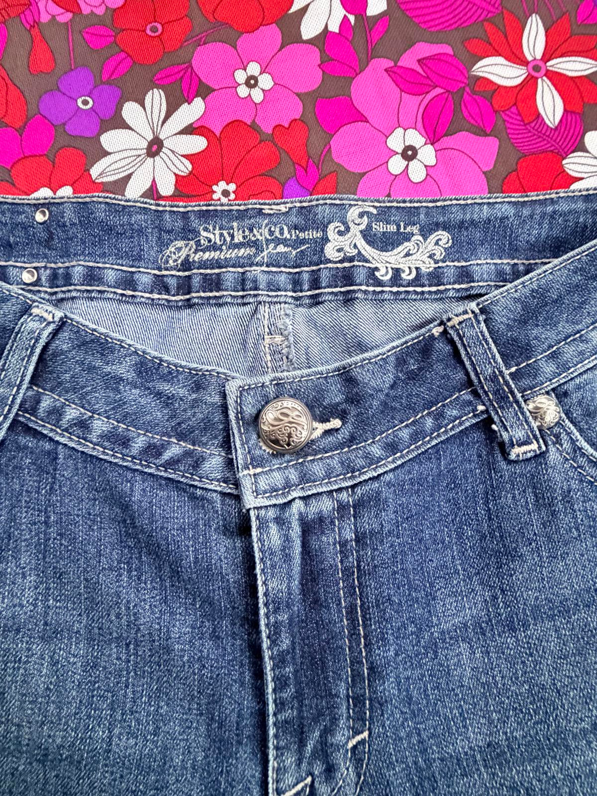 Vintage Y2k straight leg Jeans with Studded Pocket Detail petite size 14 W32 L28